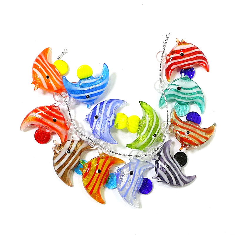 Aquarium Fish Items - 2ピース入りかわいい海鱼魅力ペンダントミニチュアガラス鱼の装饰diy女性のためのアクセサリーネックレスイヤリングブレスレット制作アクセサリーまたは水族馆の装饰的な补给品